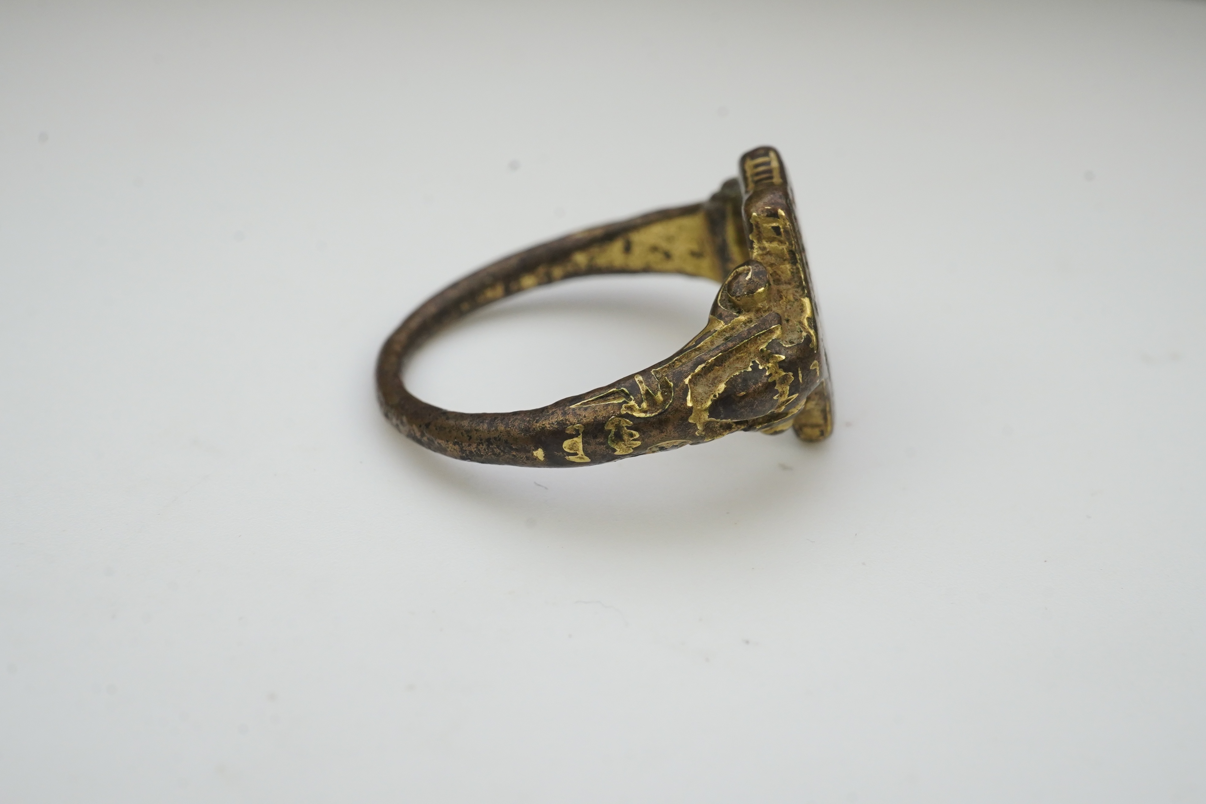 A Tudor bronze signet ring, England, 16th century